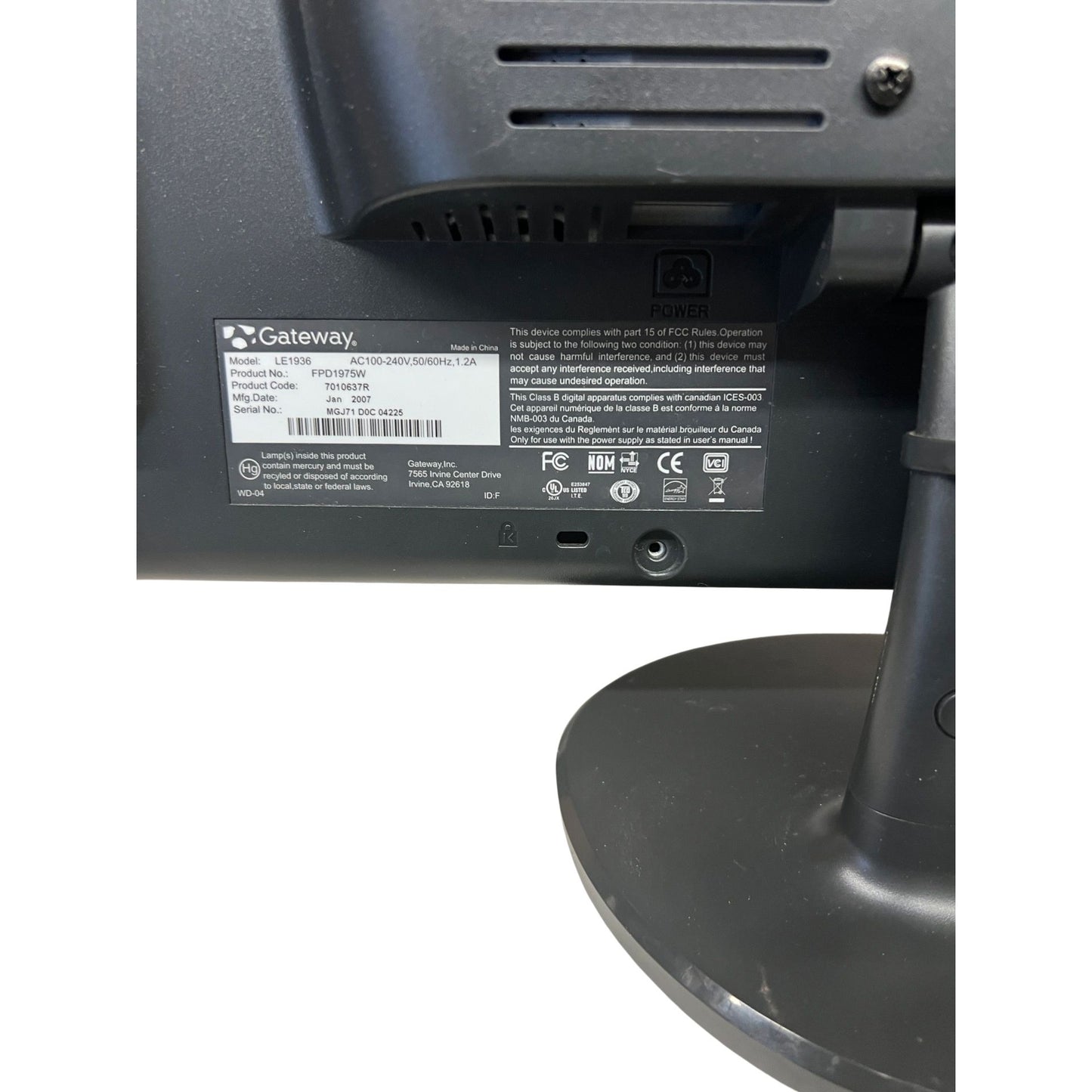 Gateway -LE1936 -19" LED Widescreen Monitor - (parts only some scratches on screen )