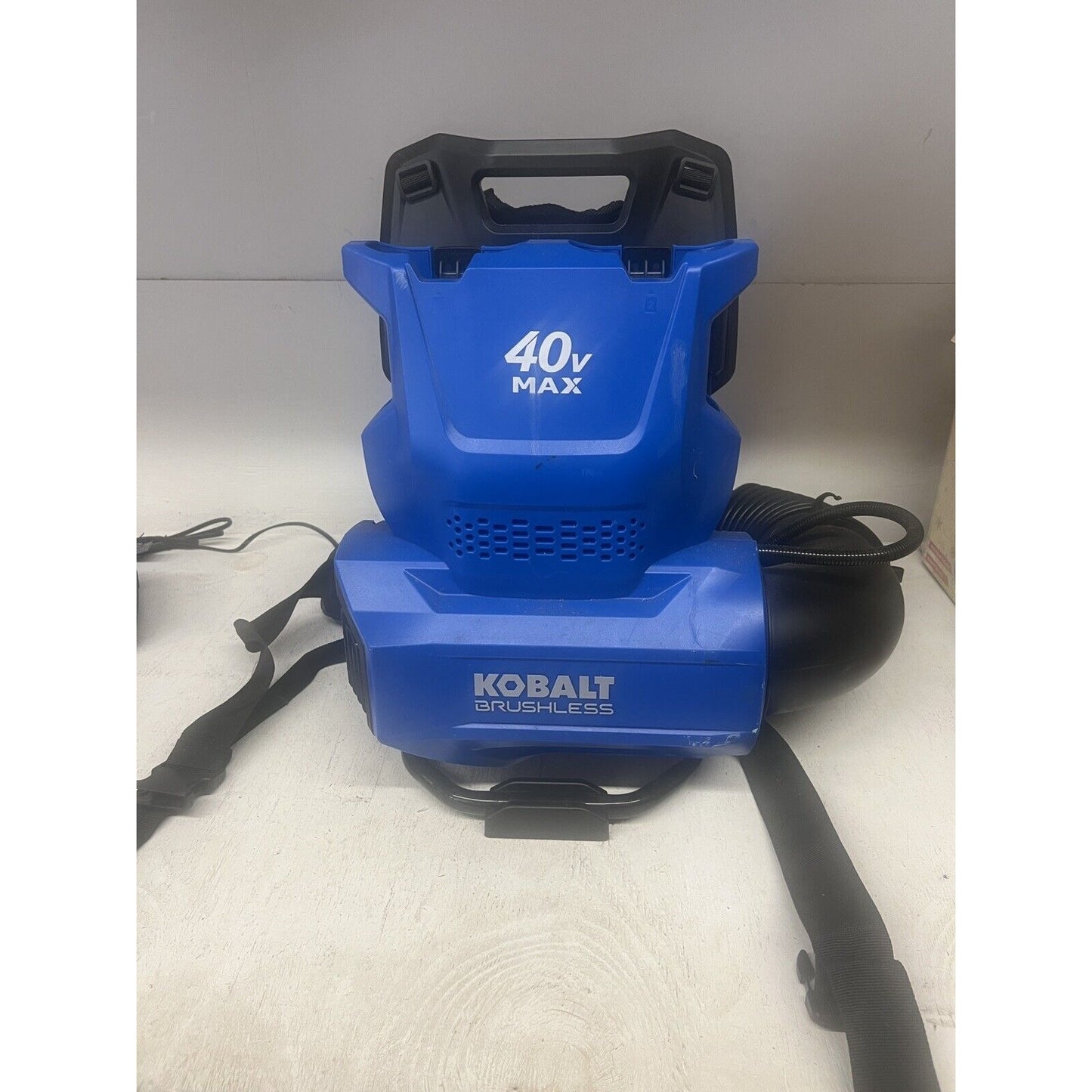 Kobalt KBB 4240-06 40-v 690-CFM 135-MPH Battery Backpack Blower 4 Ah-tool only ( preowned)