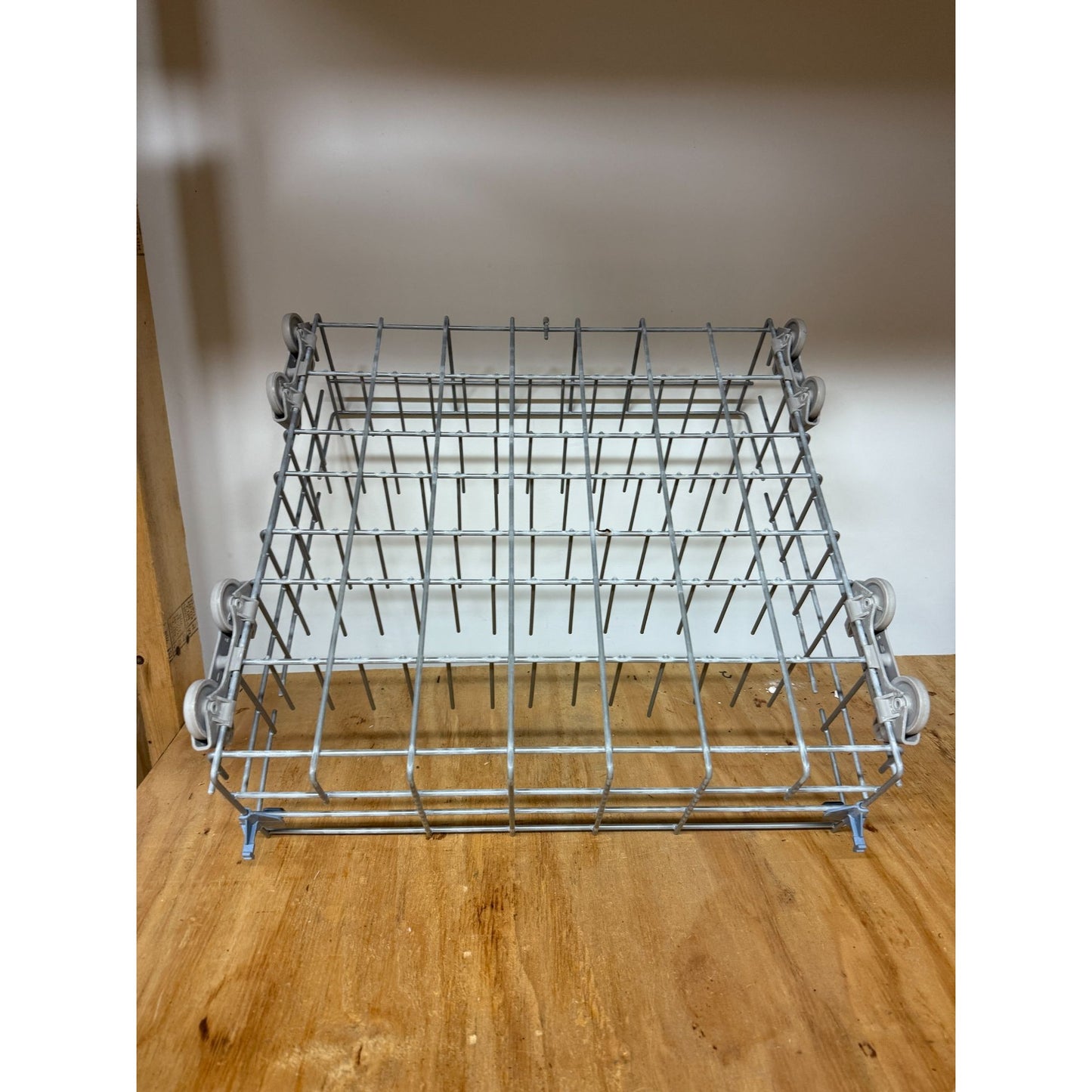 OEM Whirlpool W10431032A Dishwasher Lower Dish Rack Assembly Gray KitchenAid Maytag ( pre-owned)