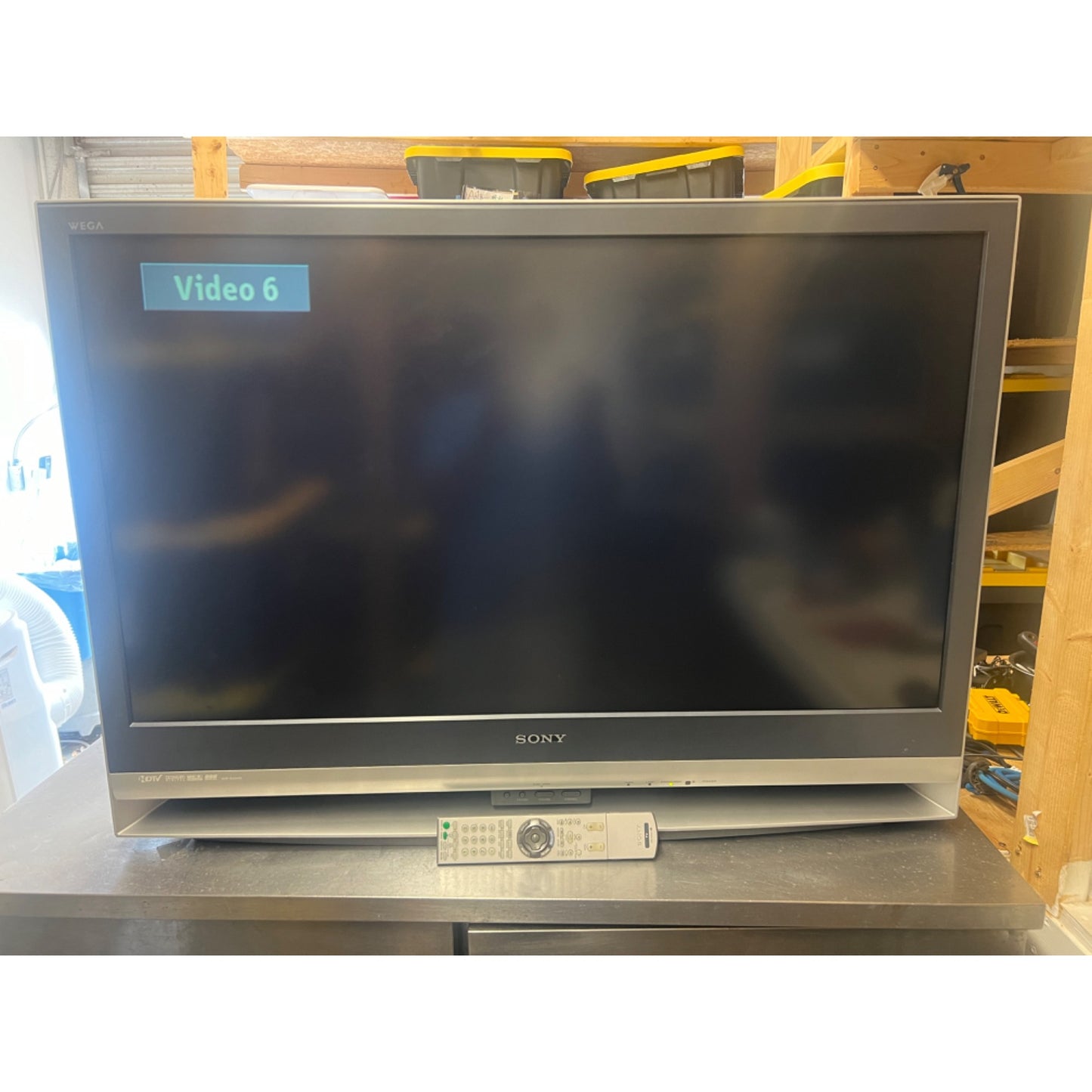✨Sony  wega projection tv kdf -e42a10 /  42 inch tv  for retro gaming all RCA Inputs work  hdmi does not work (Preowned)