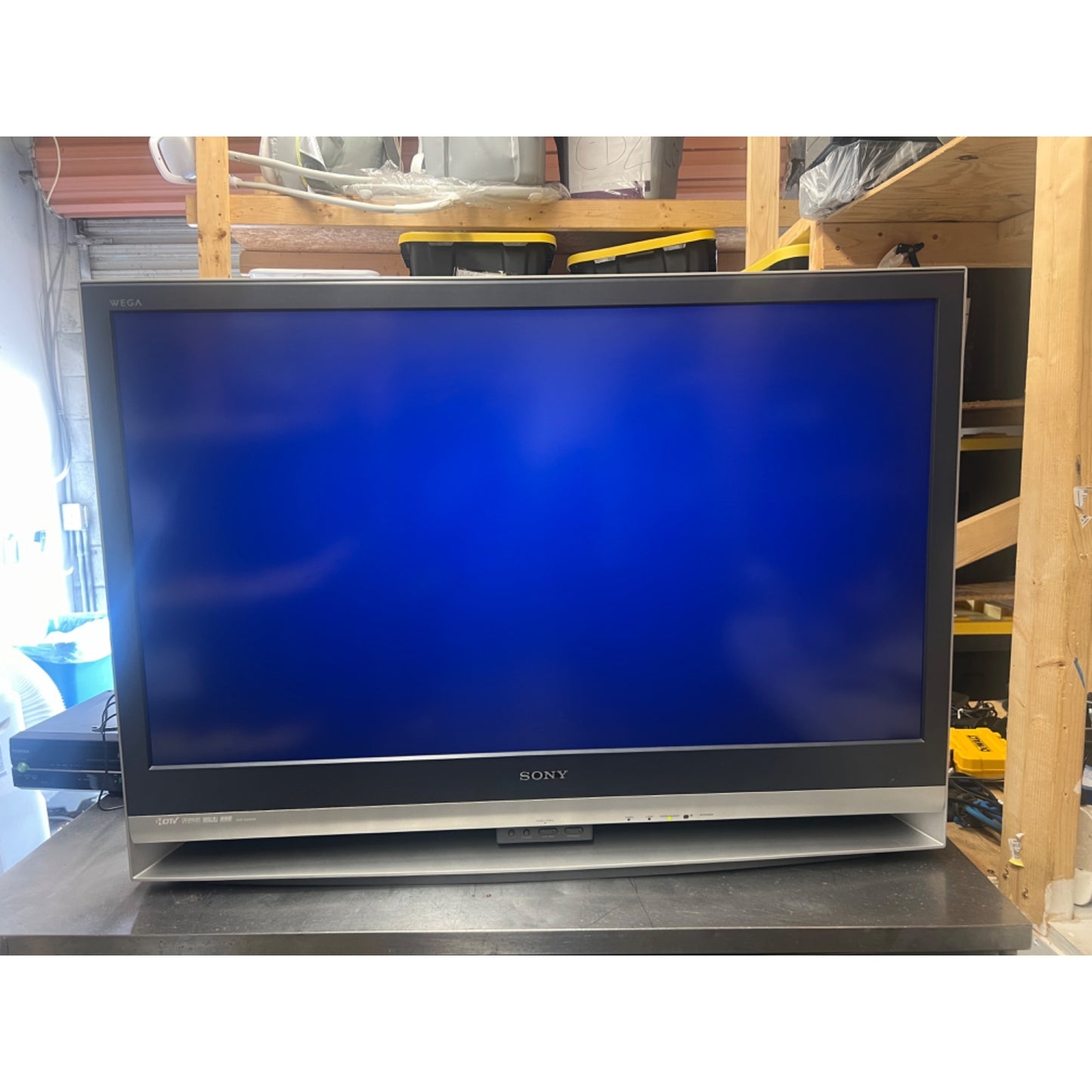 ✨Sony  wega projection tv kdf -e42a10 /  42 inch tv  for retro gaming all RCA Inputs work  hdmi does not work (Preowned)