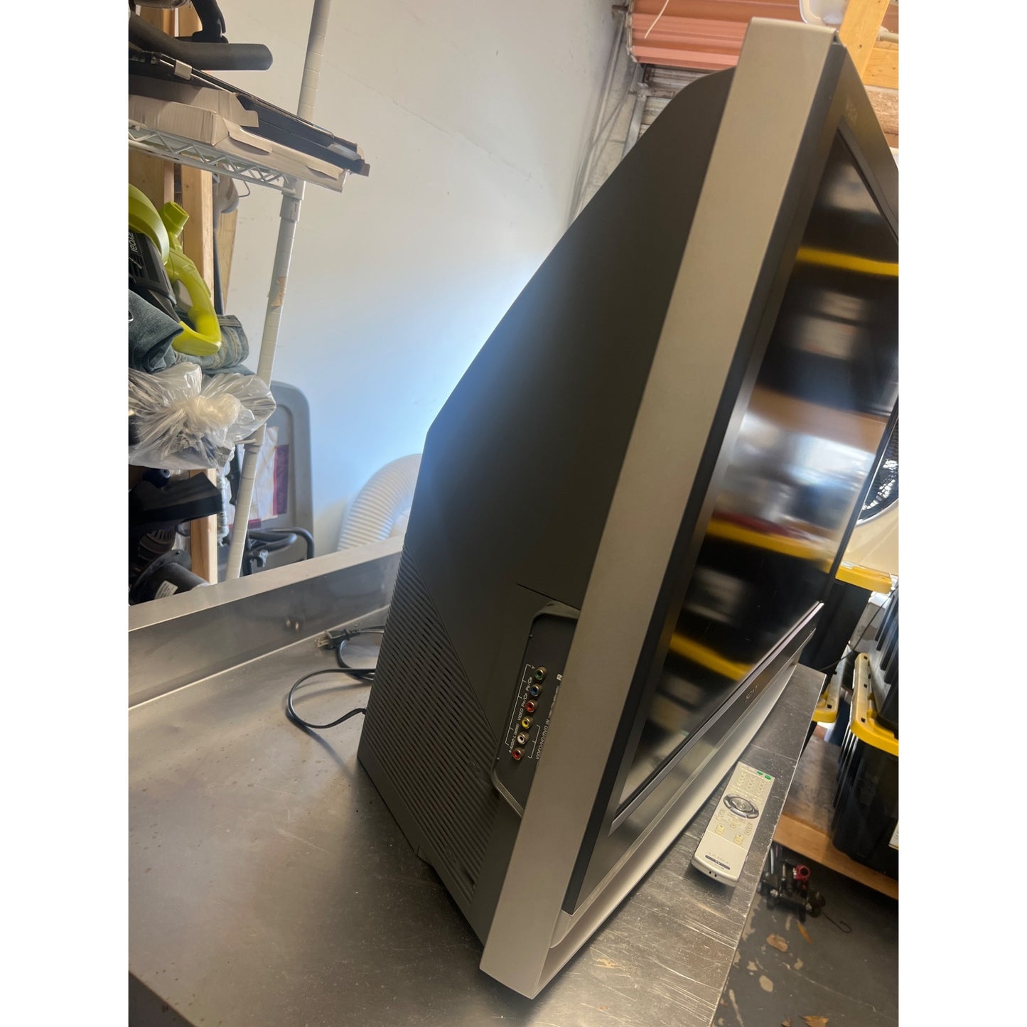 ✨Sony  wega projection tv kdf -e42a10 /  42 inch tv  for retro gaming all RCA Inputs work  hdmi does not work (Preowned)