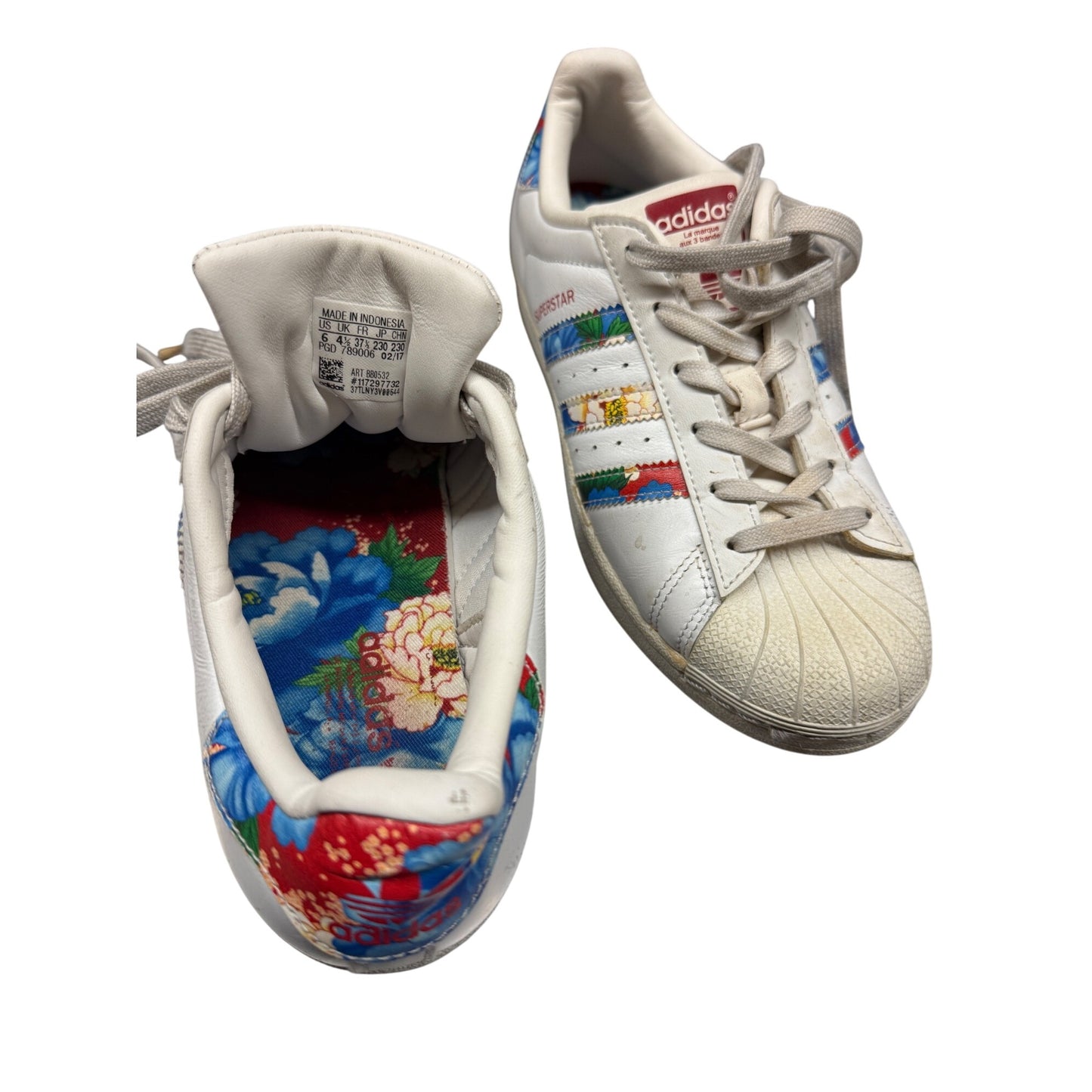 Adidas Superstar Womens Floral Print Sneakers White Red Blue Size 6 ( Preowned)