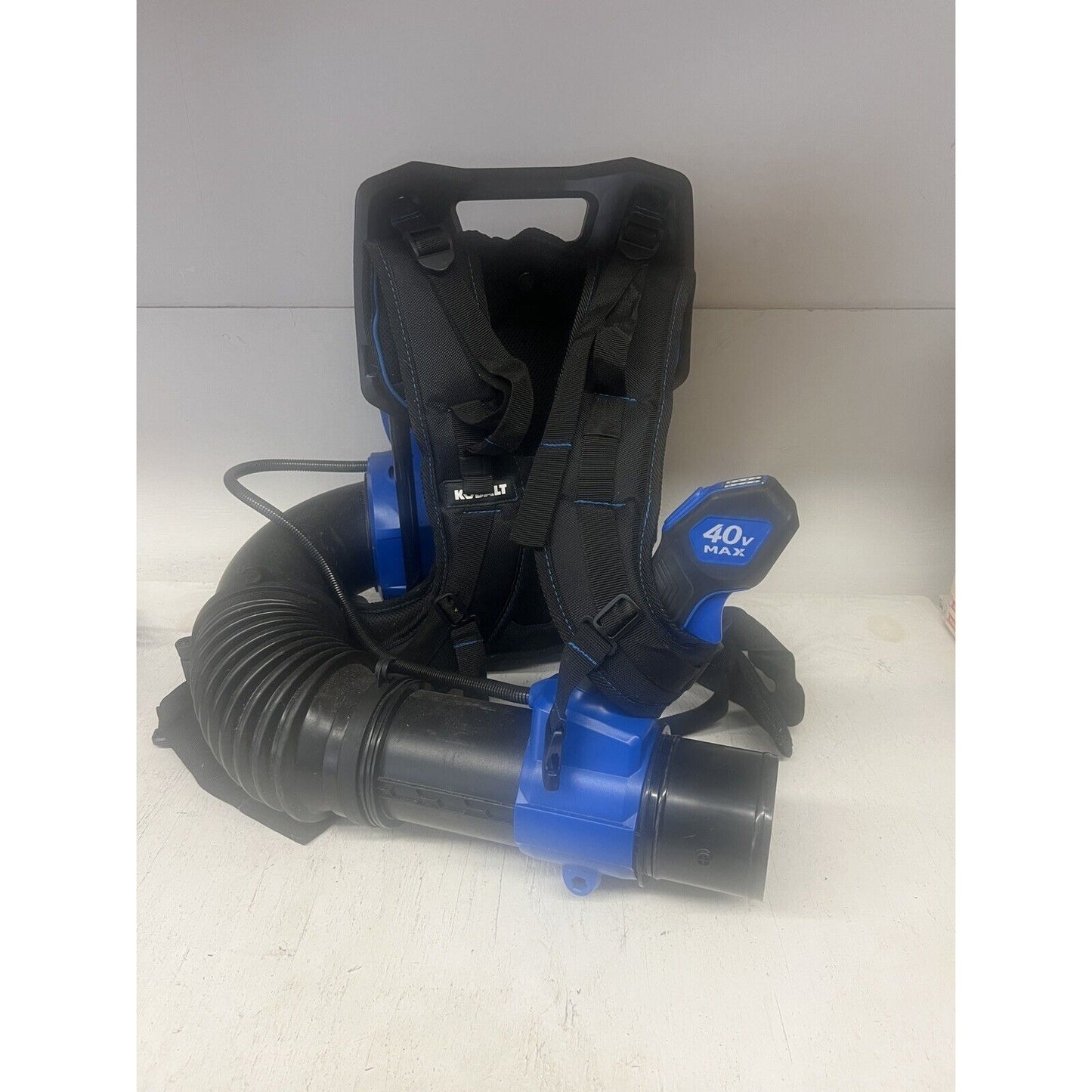 Kobalt KBB 4240-06 40-v 690-CFM 135-MPH Battery Backpack Blower 4 Ah-tool only ( preowned)