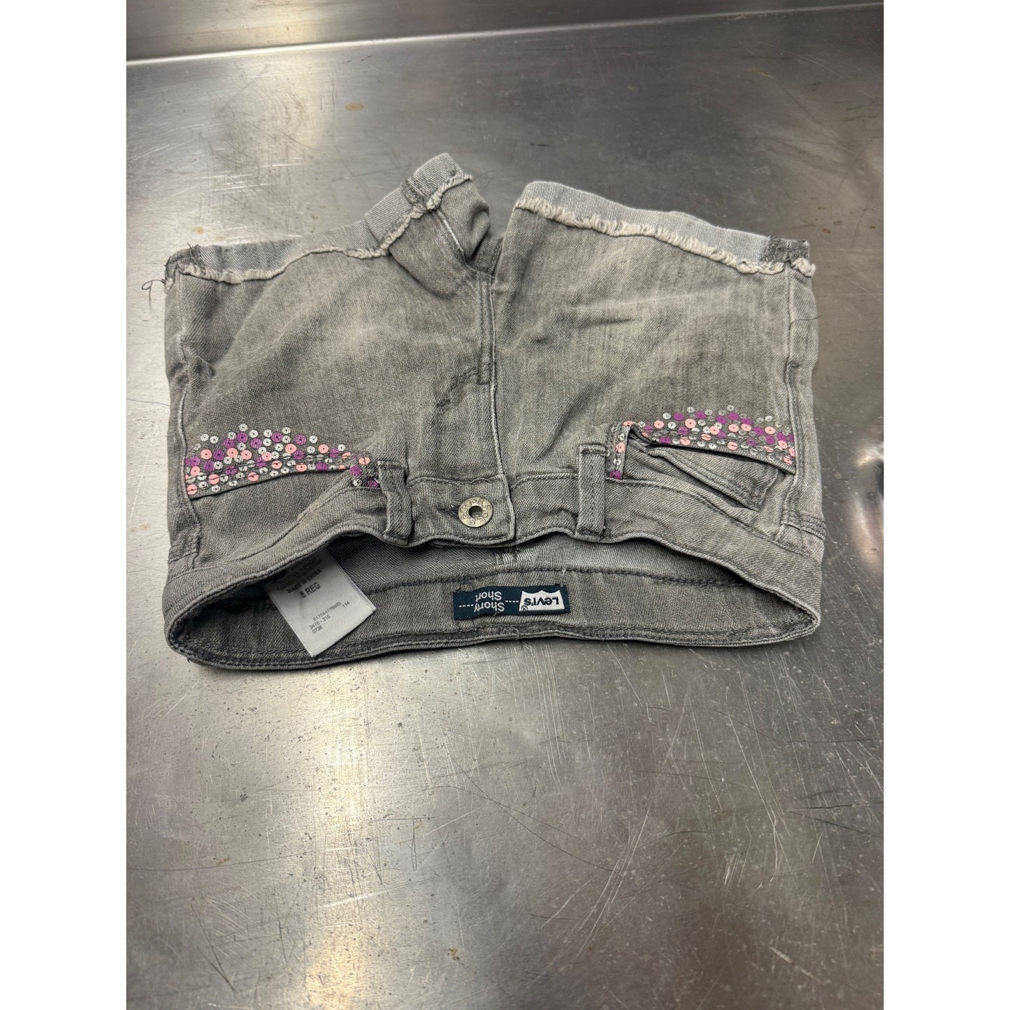 Levis Denim Shorty Shorts Womens 8 Cute Daisey Dukes Booty Light Wash Stretch ( Preowned )